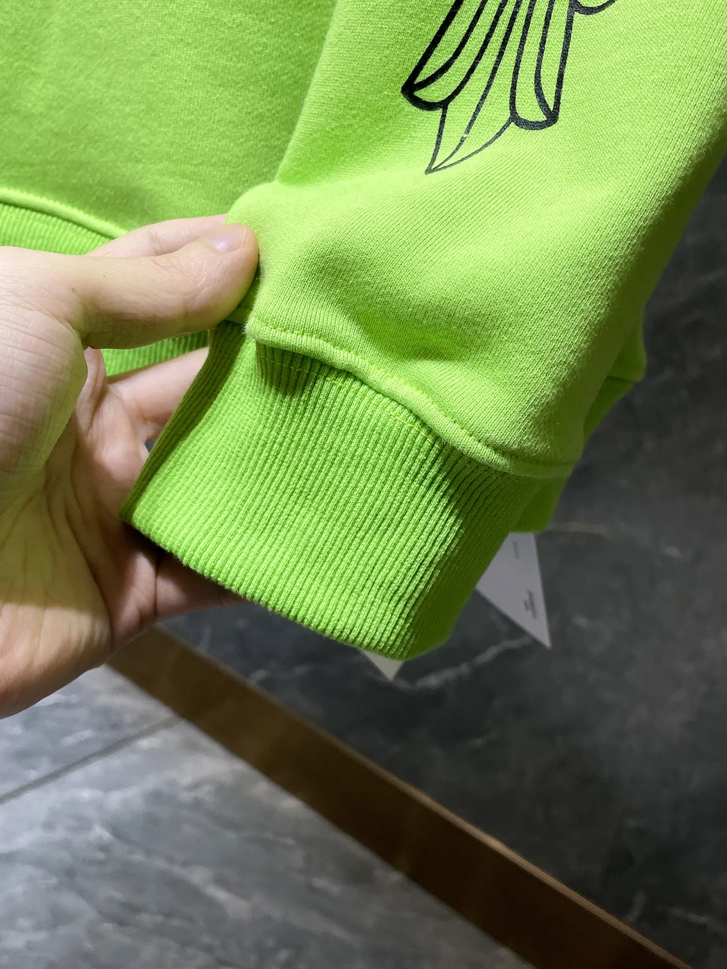 P240 Chrome Hearts Autumn and Winter 2025 Counter synchronization High-weight, environmentally friendly and high-quality top-quality fabrics Chrome Miami Ultra Limited Arm Horseshoe Hoody Counter synchronization 1:1 replica version Recommended colors: Limited green Limited orange Sizes: S, M, L, XL